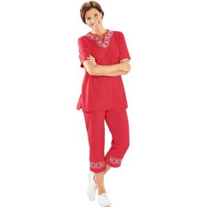 AmeriMark Embroidered Floral Trim Capri Set Women’s Capri Top & Pants Outfit(Cherry)