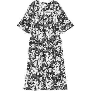 AmeriMark Women Calf-Length Snap Front Duster Bathrobe – Plush Loose-Fitting Housecoat Full Coverage Bath Robe Patch Pockets(Black Floral)